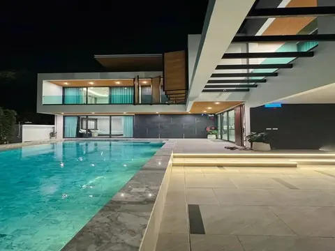 5-bedroom pool villa for rent in Jomtien at Pool Villa