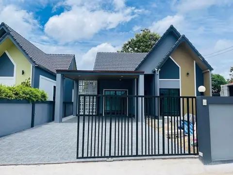 3-bedroom house for sale in East Pattaya at Soi Siam Pattaya