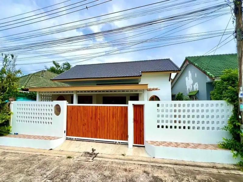 4-bedroom house for sale in East Pattaya