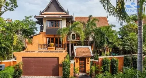 4-bedroom pool villa for rent in Na Jomtien