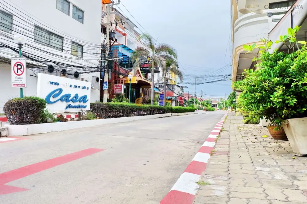 4-bedroom pool villa for rent in Jomtien at Chaiyaphruek 1 Jomtien
