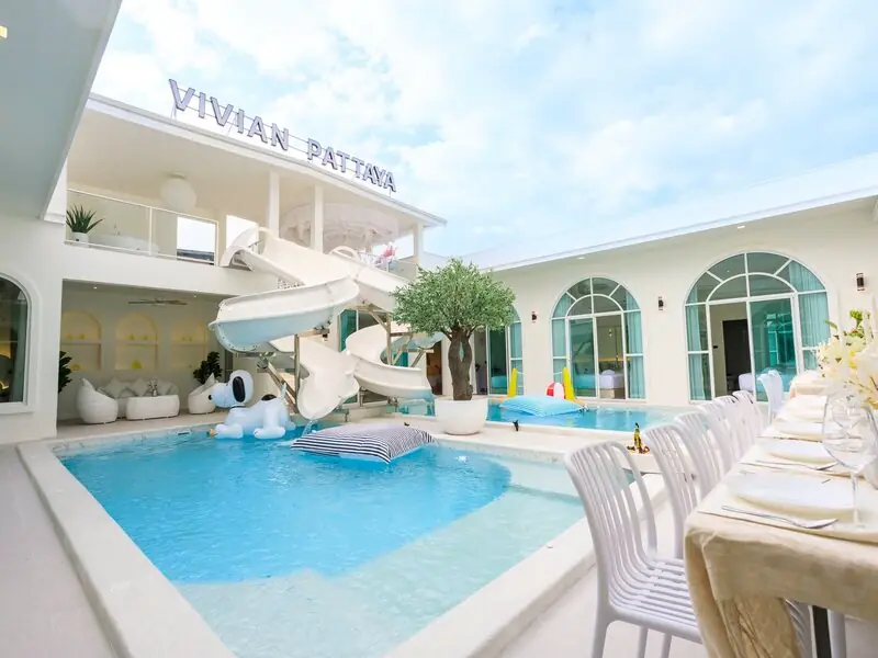 9-bedroom pool villa for sale in Huay Yai