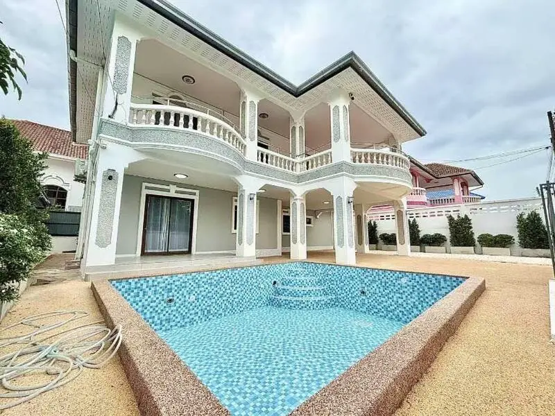 5-bedroom house for sale in South Pattaya at Grand TW 1