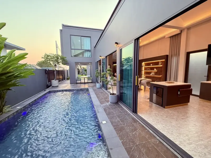 4-bedroom pool villa for sale in Mabprachan