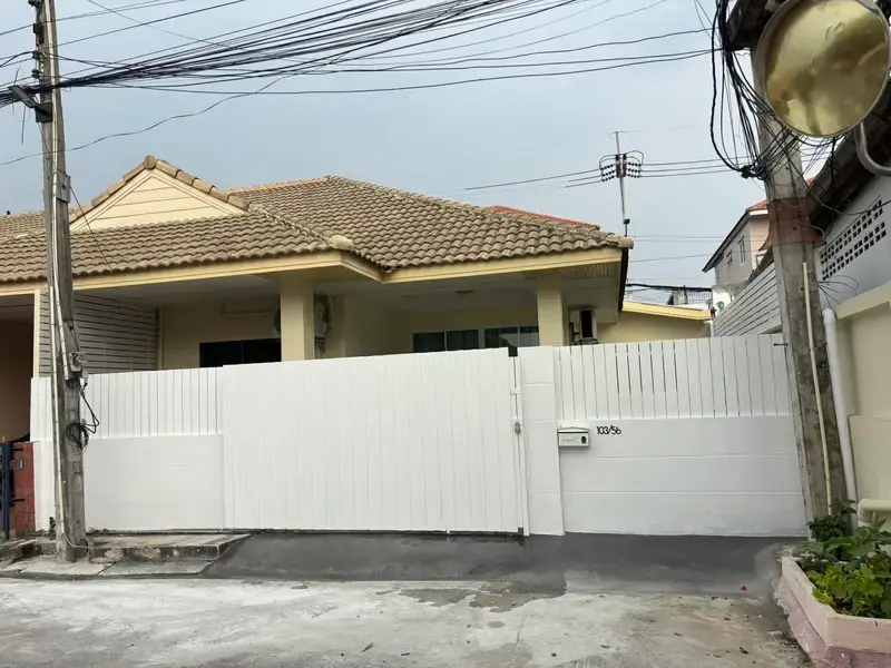 4-bedroom house for sale in East Pattaya at Wannathip Village 2