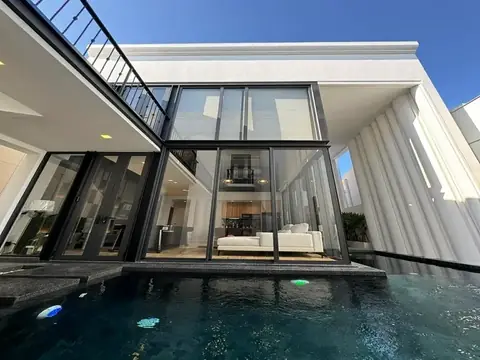 4-bedroom pool villa for sale in Jomtien