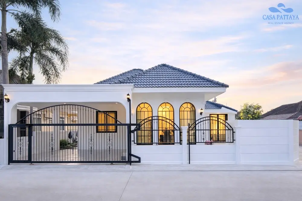 3-bedroom pool villa for sale in East Pattaya