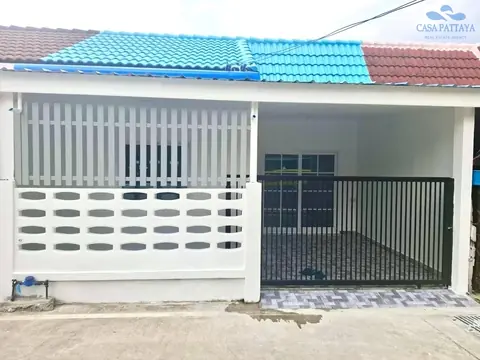 2-bedroom townhouse for sale in East Pattaya at Nong Prue