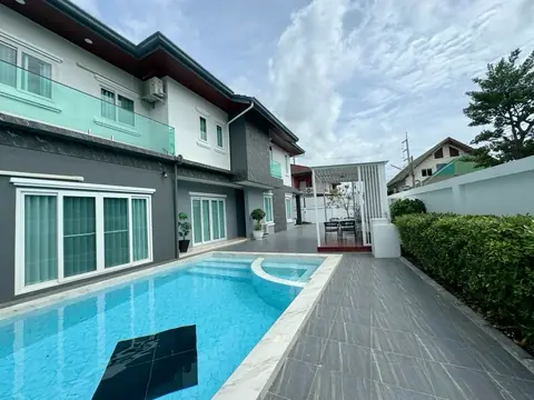 4-bedroom pool villa for sale in Mabprachan at Kristina Villa Pattaya